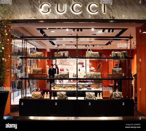 foto di gucci bologna|Shopping a Bologna .